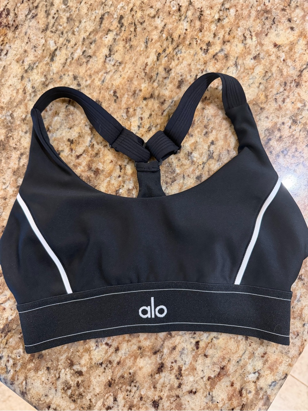 ALO Yoga Airlift Suit Up Bra- Black/White - Gem